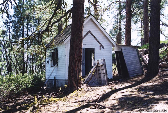 Applegate Butte cabin