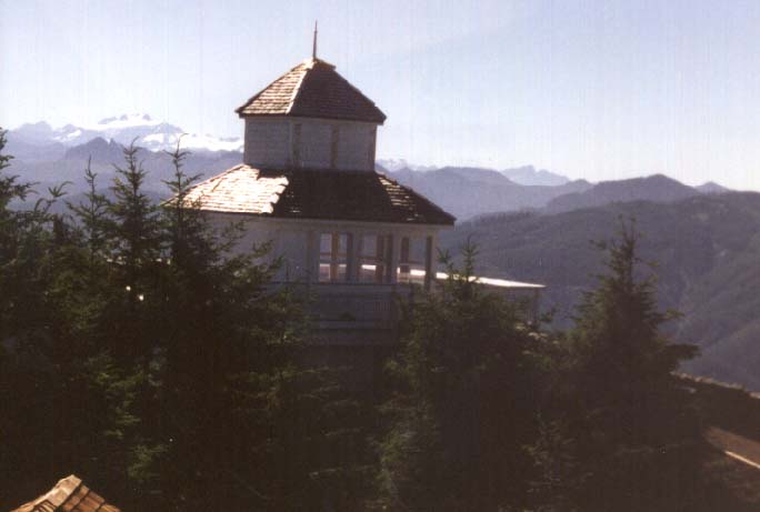 Kloshe Nanich replica cupola